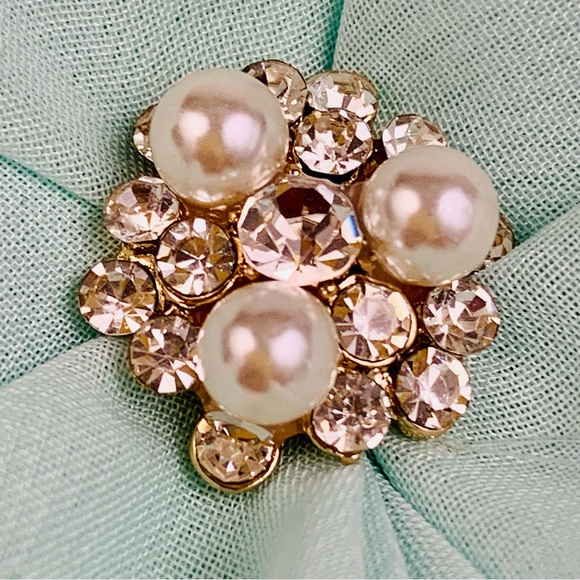 Pearl Cluster Flower Clips Set of 3 - Picture 8 of 10